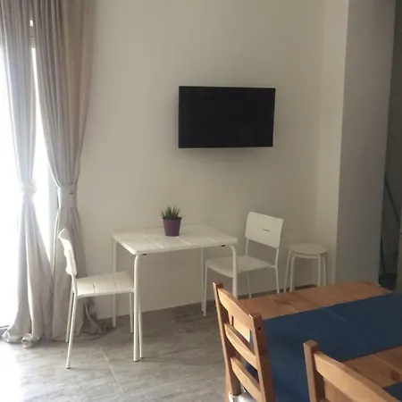 Melita Seaside Апартаменты Хараки