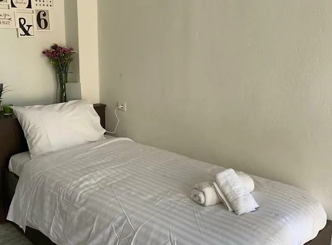 Melita Seaside * Charaki