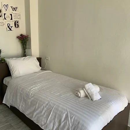 Melita Seaside * Charaki